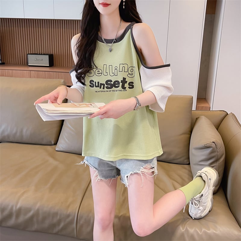 話題沸騰中 ロゴ プリント 肩だし 肌見せ 肩開き ゆったり 3色半袖Tシャツins-8212