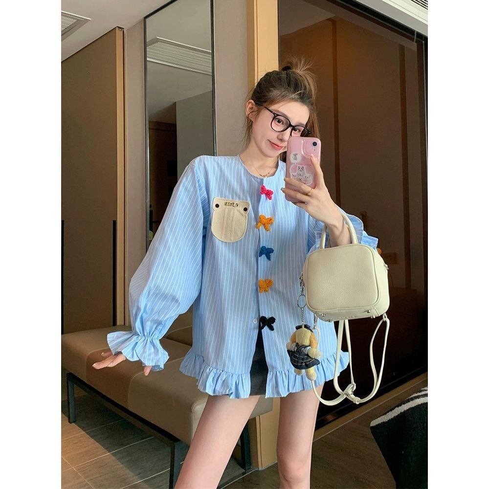 話題沸騰中!アバンギャルド フレアスリーブ  ストライプ柄 リボン シャツins-4935