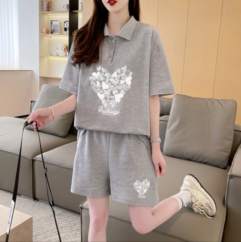 売り切れ必至 清涼感たっぷり シンプル 半袖Tシャツ+パンツ セットアップins-8195