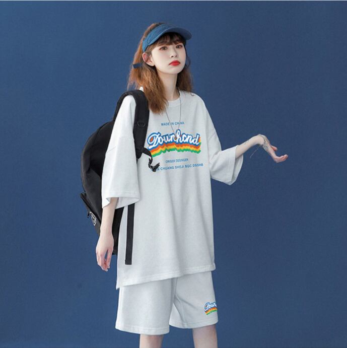 【半額セール】早い者勝ち 半袖Tシャツⅹパンツセット全4色 男女兼用ins-6553