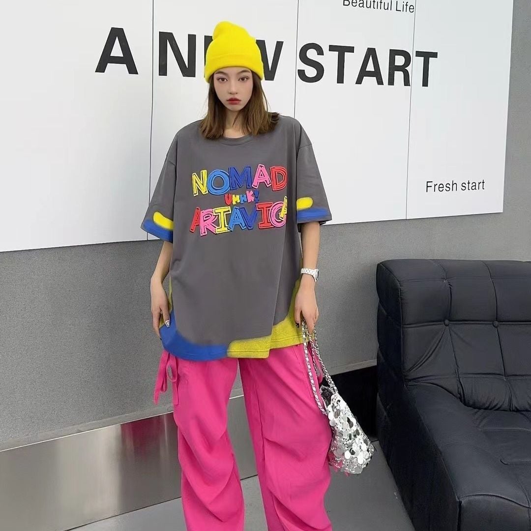 個性的なデザイン 好感度満載 アバンギャルド プリント 半袖Tシャツ カットソーins-8237