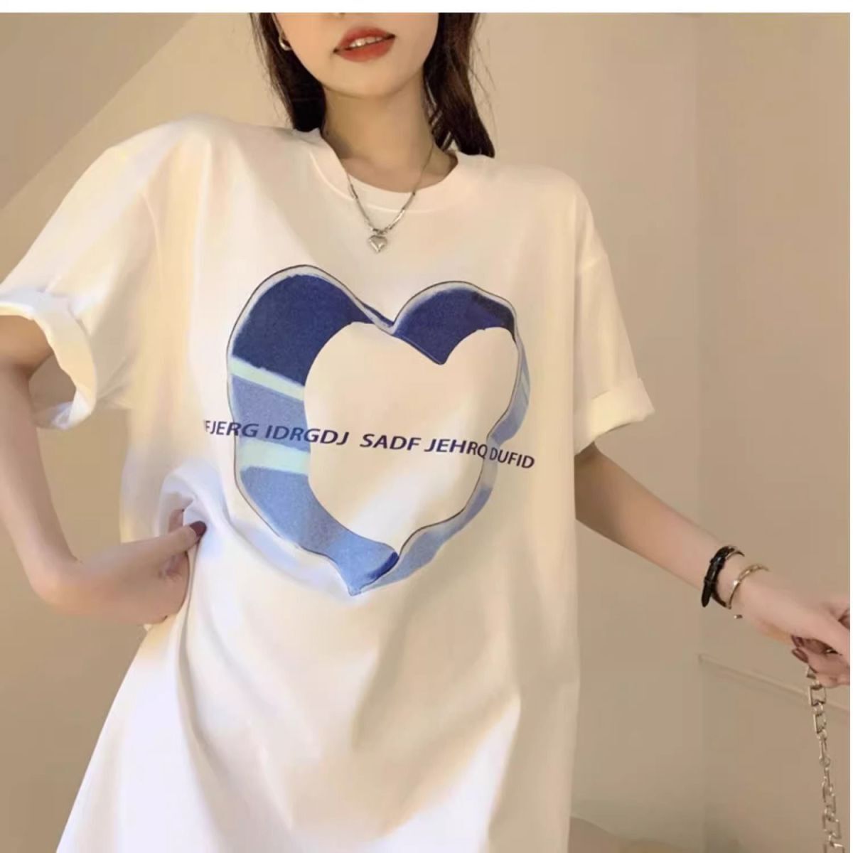 売り切れ必至 上質 カジュアル ファッション プリント 半袖Tシャツins-8586