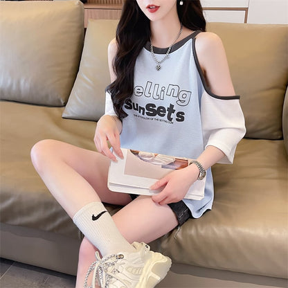 話題沸騰中  ロゴ プリント 肩だし 肌見せ 肩開き ゆったり 3色半袖Tシャツins-8212