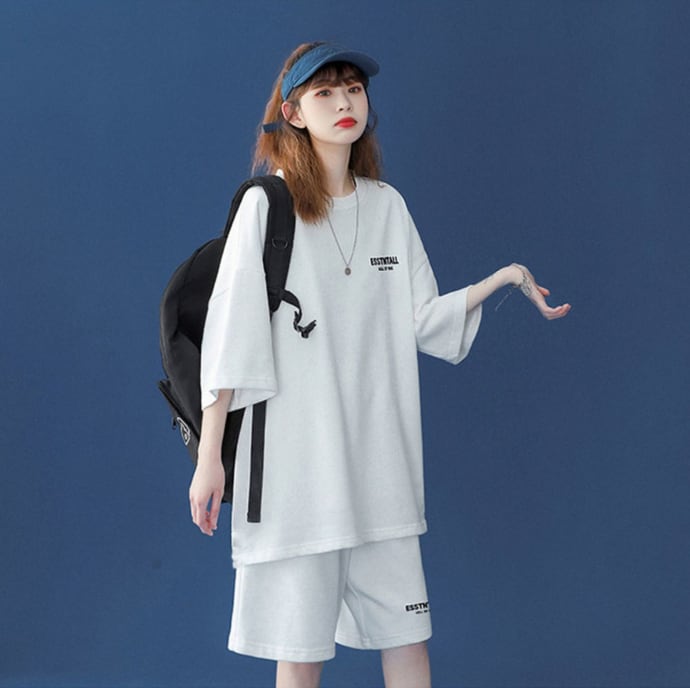 【半額セール】早い者勝ち 男女兼用 半袖Ｔシャツⅹパンツセット全4色ins-6549