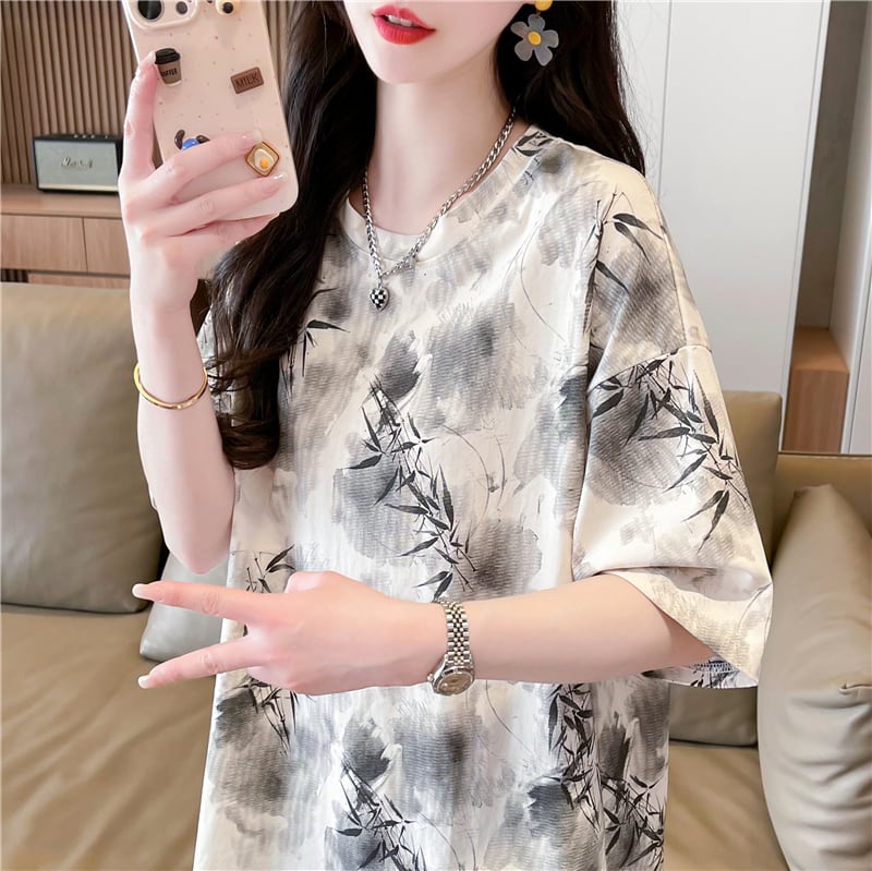 新商品 オシャレ度満点 高級感溢れる 2色選択可 Tシャツ カットソーins-8277