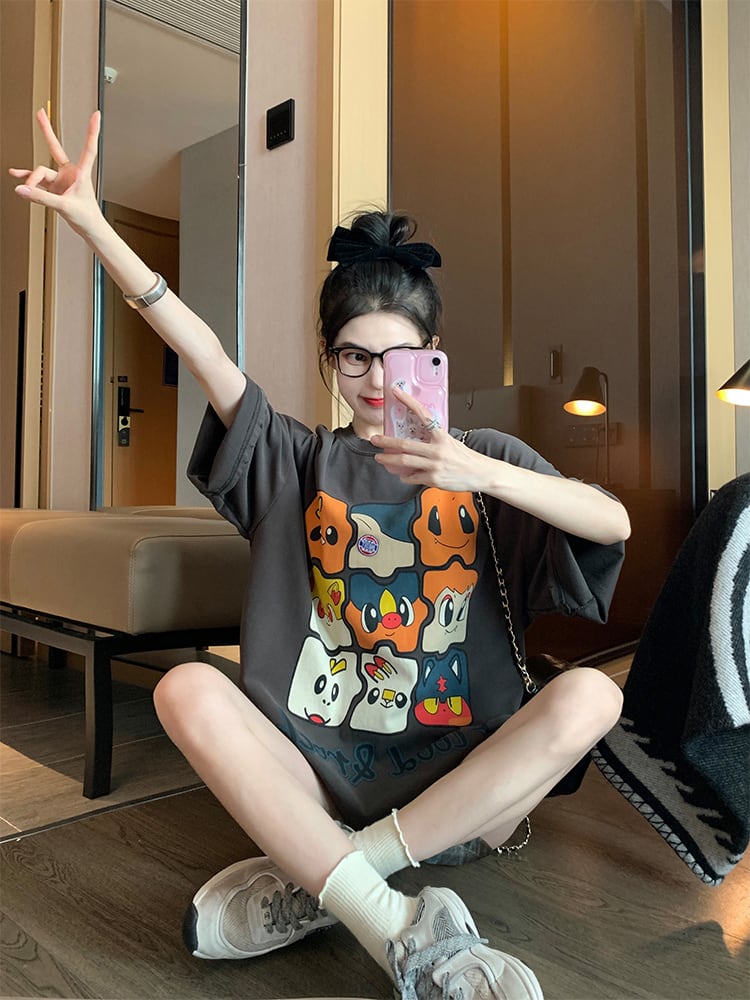 話題沸騰中 オシャレ度満点 高級感溢れる Tシャツ カットソーins-8369