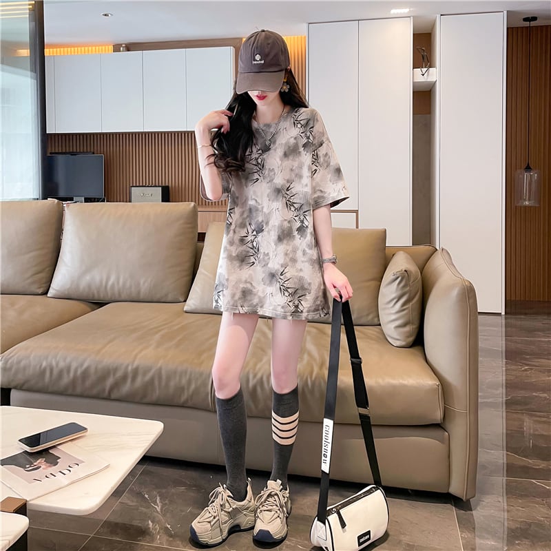 新商品 オシャレ度満点 高級感溢れる 2色選択可 Tシャツ カットソーins-8277