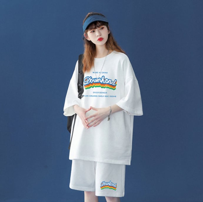 【半額セール】早い者勝ち 半袖Ｔシャツⅹパンツセット全4色 男女兼用ins-6553